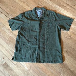 Men’s Columbia casual shirt - Large/Green